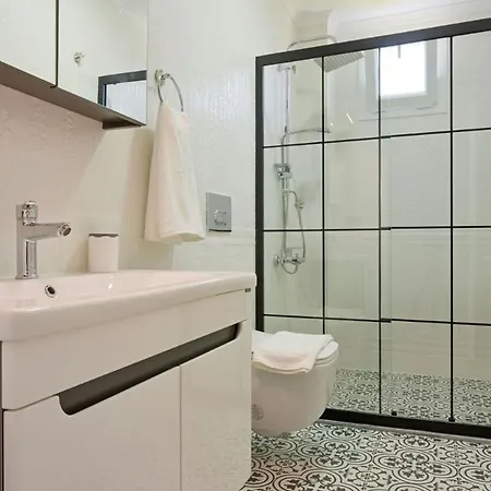 Spacious For Large Families - Egeden 2 フェティエ